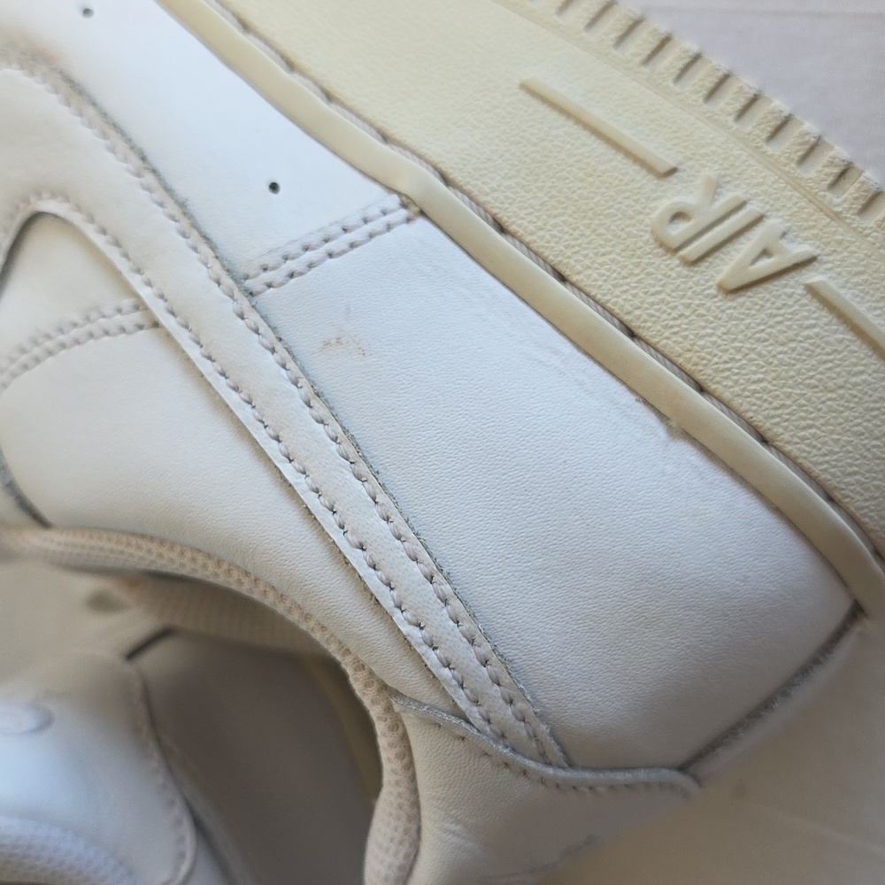 Nike Kids Air Force 1 Low Top White Sneakers Size 6.5Y - Picture 15 of 16